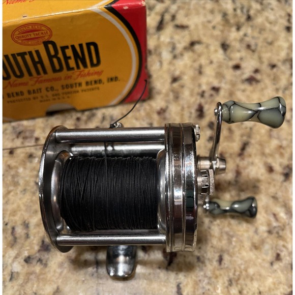 Ca. 1950 Boxed South Bend Silver Anti Backlash Reel w/Jeweled End Caps-Bakelite - Picture 5 of 7